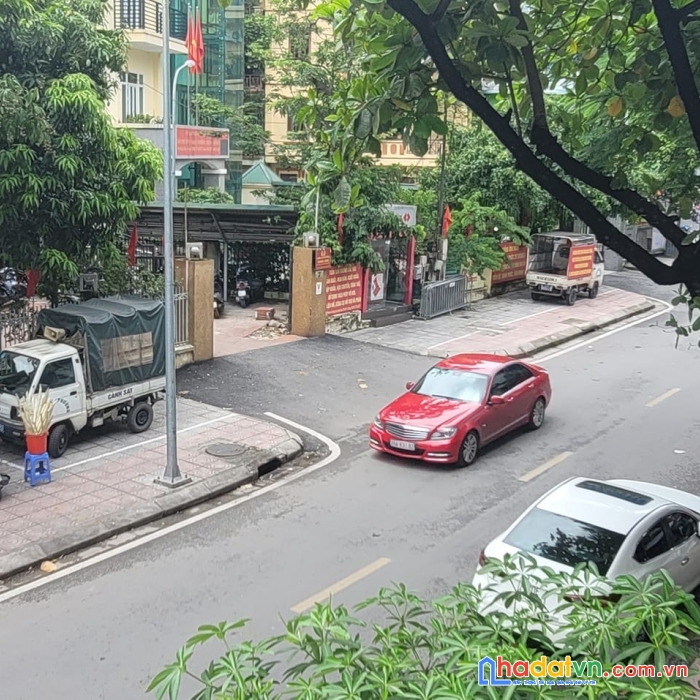 Nhà mặt phố thành công, 59m2, 3t, mt 4.6m, giá 25 tỷ, lô góc, ngay chợ thành công