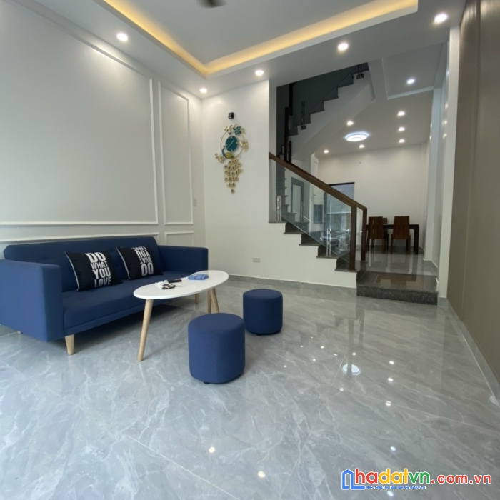 Cực hot - bán nhà mặt ngõ miếu hai xã.