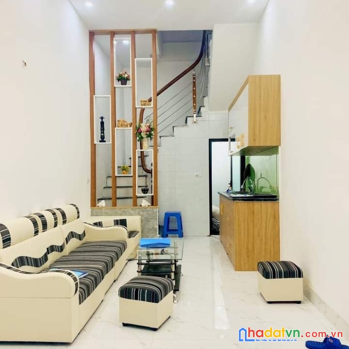 Bán nhà phố bạch mai - 5 tầng 3 phòng ngủ - ngõ thông  - gần ô tô gần phố - quận hai bà trưng .