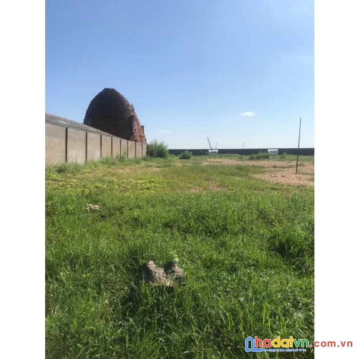 Bán gấp lô đất vị trí đẹp tại vĩnh long