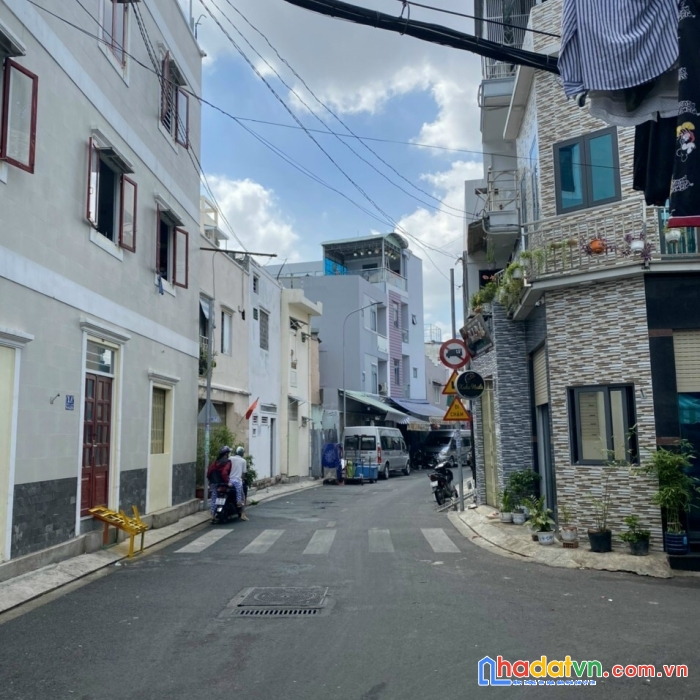 Chính chủ bán nhà ngay chợ bà chiểu 5/2 đường diên hồng, p.1, q. bình thạnh