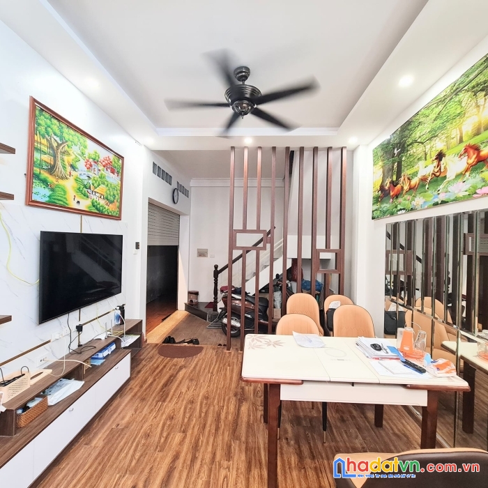 Bán nhà phân lô yên lạc, hai bà trưng ôtô vào nhà quy hoạch ổn định 52m2, 5 tầng, mt 4m nhỉnh 8 tỷ