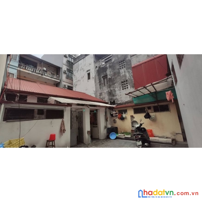 Bán gấp đất mặt ngõ chợ kim mã dt250m2, mt 15m giá 22 tỷ sđcc