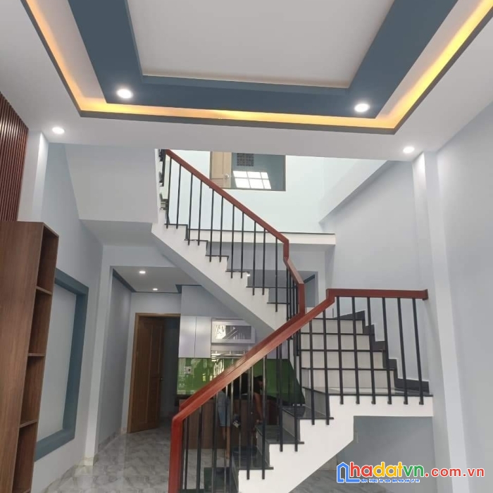 Bán nhà 2 tầng nguyễn trãi vào ở ngay cách đường chính 50m