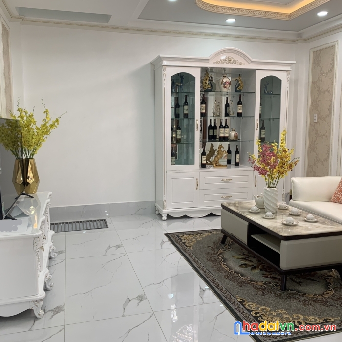 Ô tô đỗ cửa nhà 62m2 giá 4.5 tỷ, 4 tầng, p16, q8