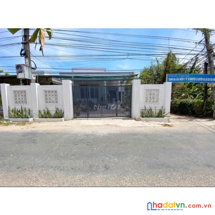Cho thuê nhà nguyên căn mặt tiền lộ nhựa xã phú hưng thành phố bến tre!