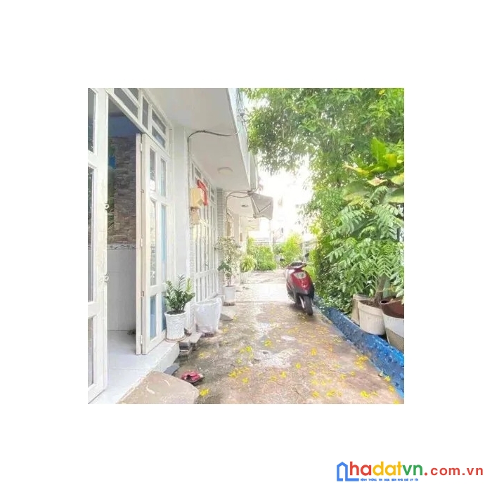 Chính chủ cần bán nhà trung tâm thị trấn nhà bè