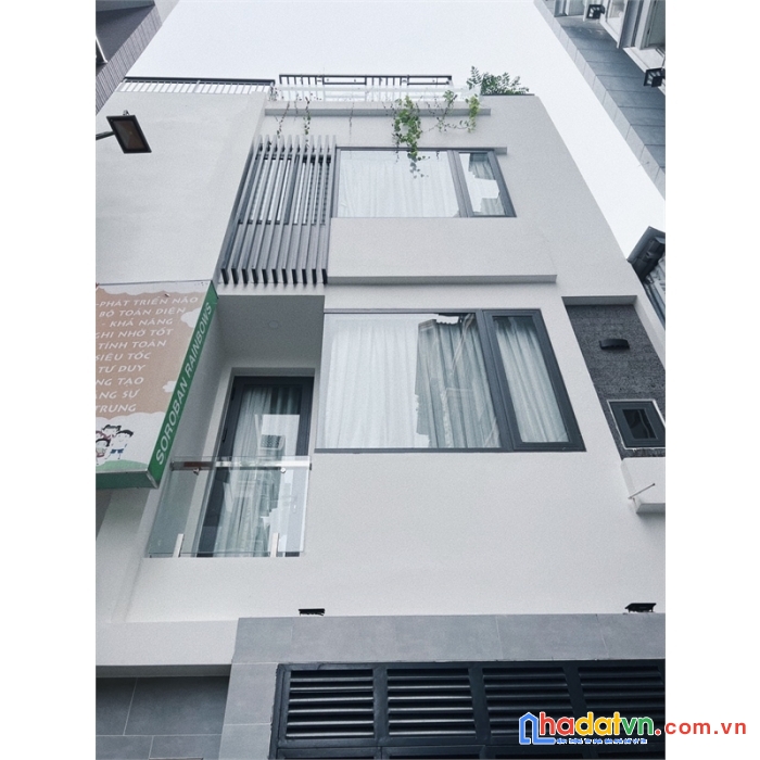 Nhà hxh nguyễn du, 4 tầng 41m2 (5x8) giá 6.5 tỷ