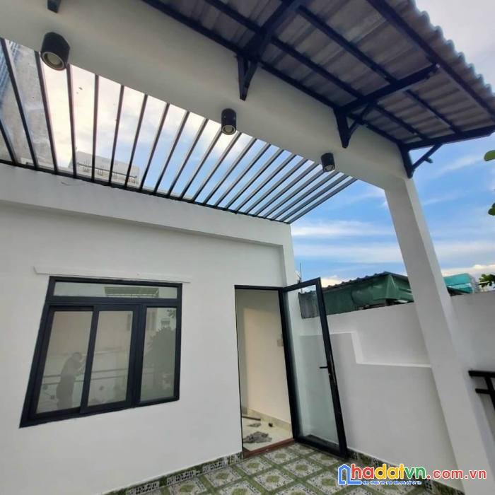 Nhà đẹp, hẻm đẹp, lê trọng tấn, 4 x 9m, 2 lầu, tân phú, 5.5 tỷ