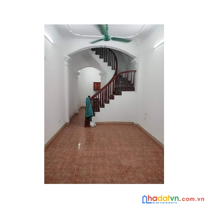 Hiếm bán nhà  ô tô đỗ cửa kinh doanh bán nhà phố xuân phương dt 37m2 5t giá 3,2 tỷ