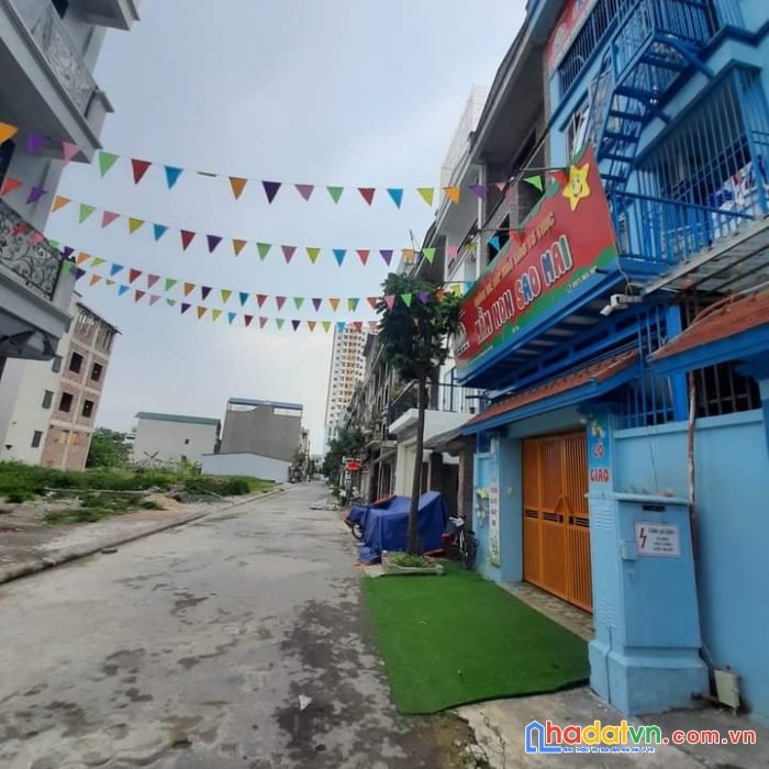 Bán nhà liền kề lộc ninh, thị trấn chúc sơn, 68m2, 5 tầng, kinh doanh tốt, giá 5.75 tỷ