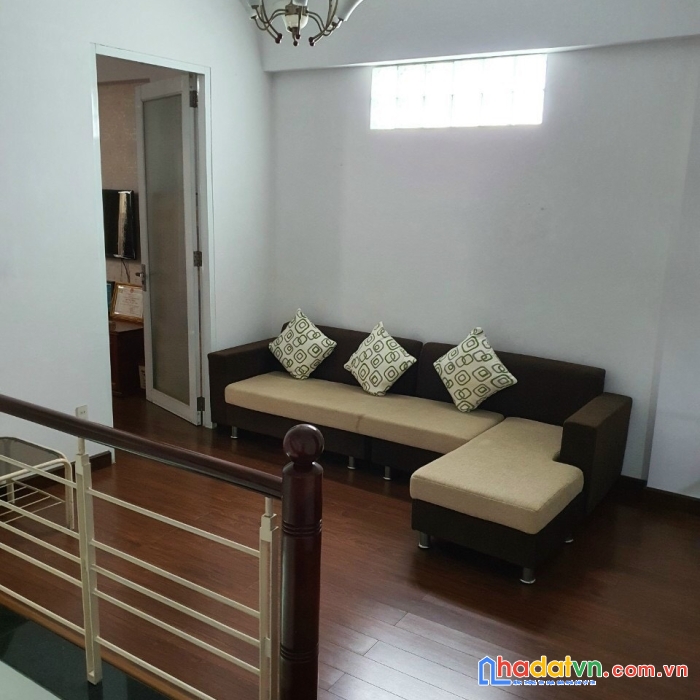 Nhà đẹp, huỳnh văn bánh, 4 x 11m, 2 lầu, 7 tỷ 500 bớt, phú nhuận