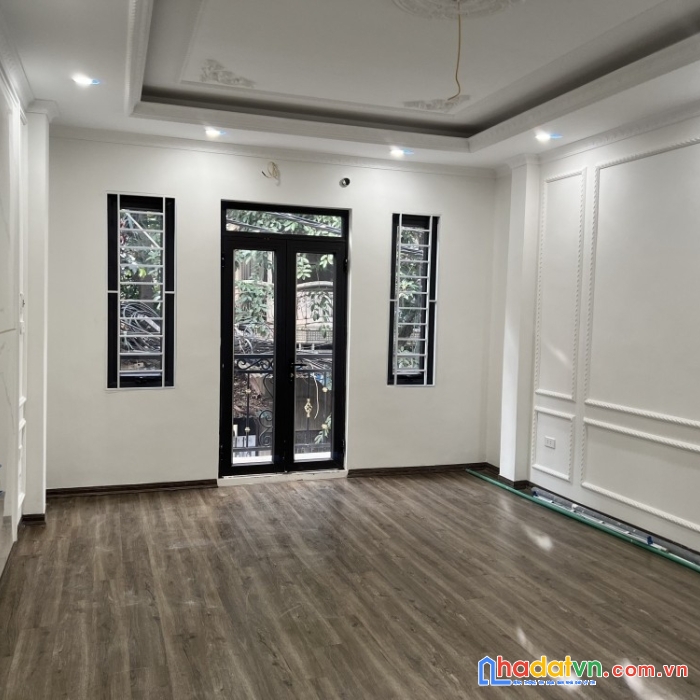 Nguyễn ngọc vũ, dt 65m² x 5 tầng, 16 tỷ 6 có thương lượng
