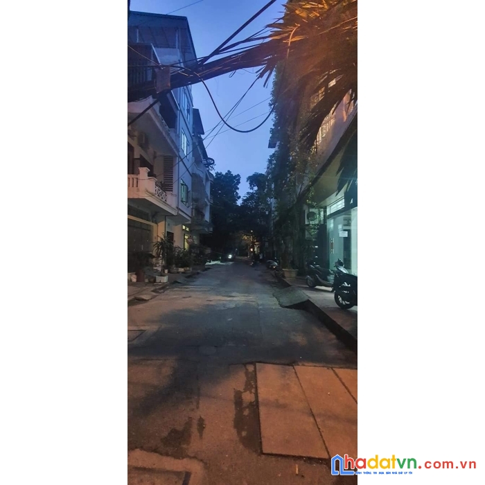 Bán nhàtây sơn 56m2 ô tô tránh hơn 10 tỷ gọi 0587998899