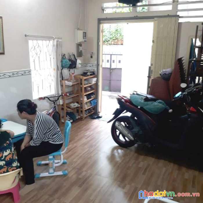 Bán nhà hẻm 686/ cách mạng tháng 8, 61m2, 2 tầng, 5.6 tỷ