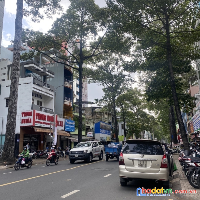 Cho thuê nhà mt nguyễn chí thanh q10, trệt lầu giá 90tr