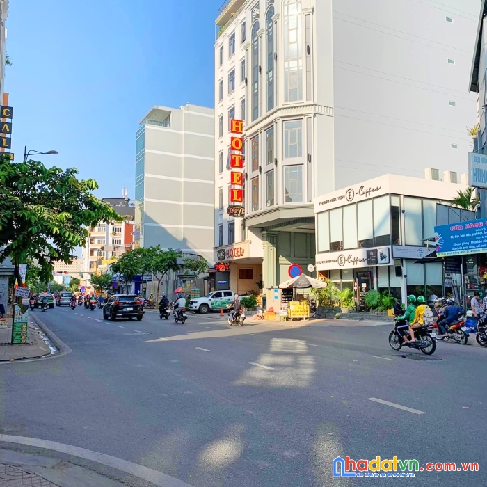 Bán nhà mặt tiền kinh doanh bạch đằng 7x24m p2 tb