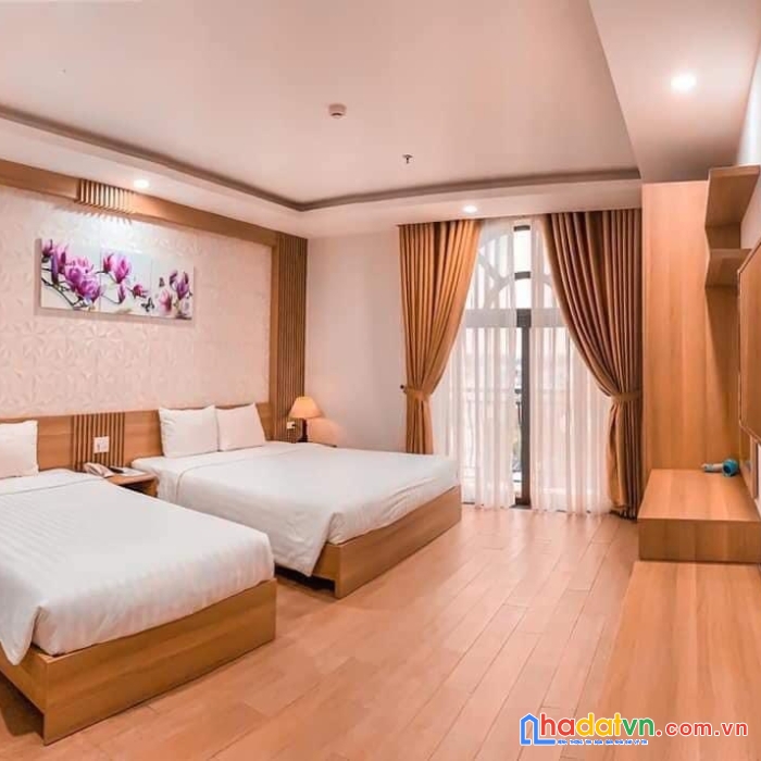 Bán rẻ biệt thự mới xây mặt tiền lương định của, 300m2, 3 tầng, 25.9 tỷ.