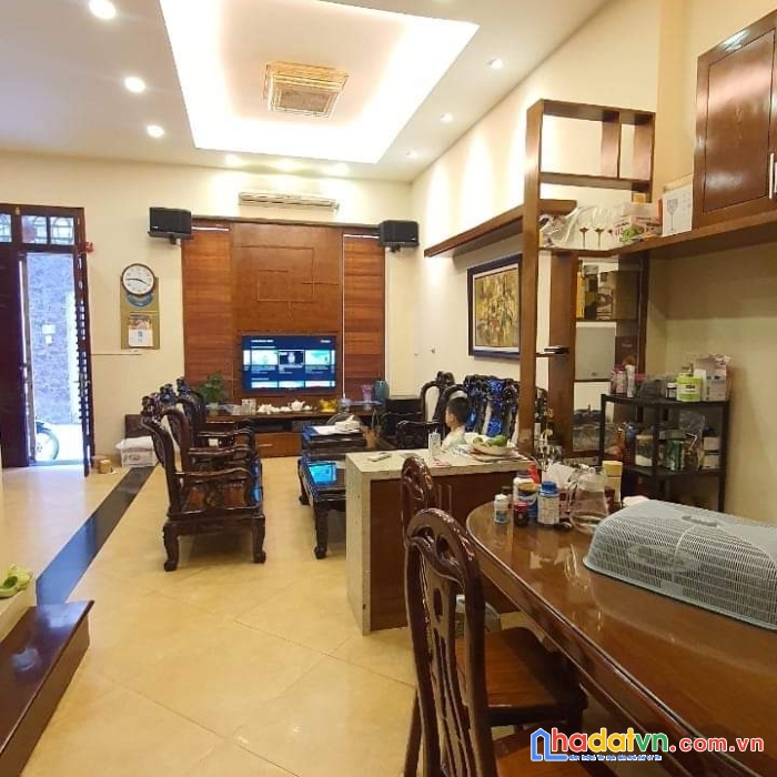 Bán nhà lạc long quân 60mx5 tầng lô góc 3 thoáng ôtô vào nhà có 7,5 tỷ 