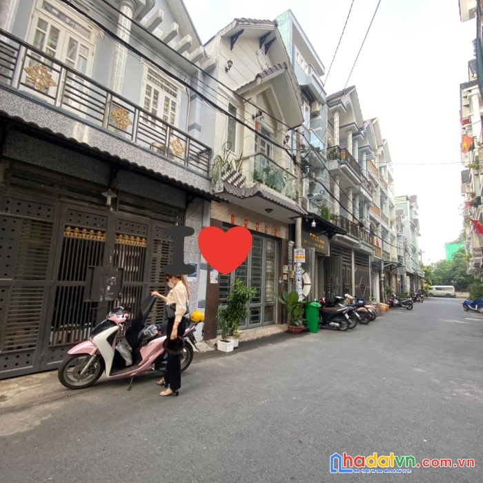 Nhà lê thị riêng 50m2 hẻm siêu to 8m, hàng xóm vip song minh residence