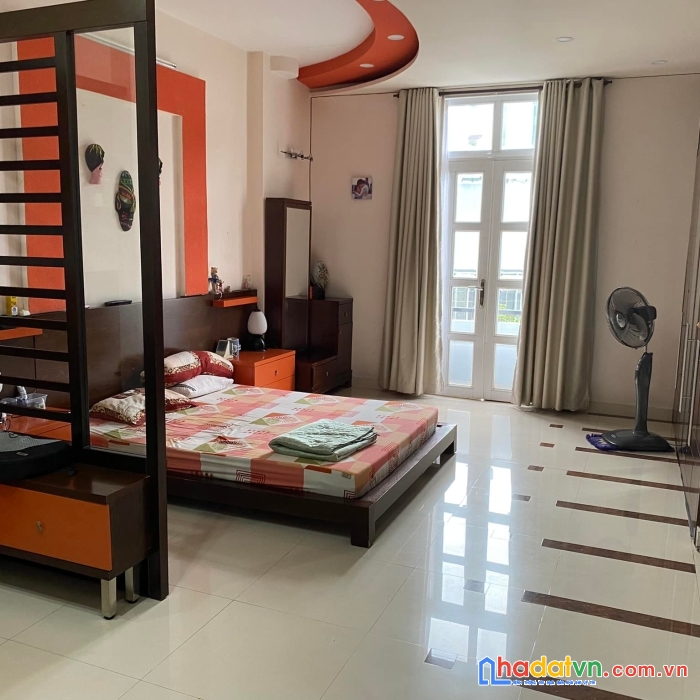 Bán nhà hxh huỳnh văn bánh quận phú nhuận - 1 sẹc cách mt 9m - 71m2 4l giá chỉ 11 tỷ