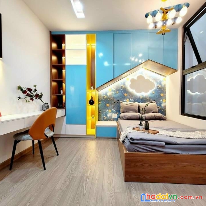 Khu đẹp, nơ trang long, 4 x 13m, 3 lầu, 7 tỷ 100, bình thạnh