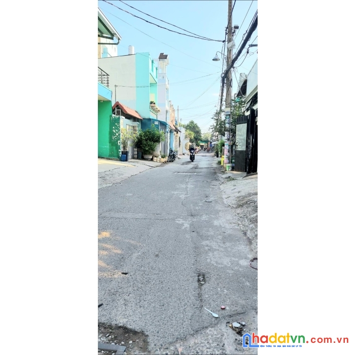 Nhà hẻm xe hơi tránh, 3 tầng, 104m2, liên khu 4-5, bình tân, chỉ 6.75 tỷ