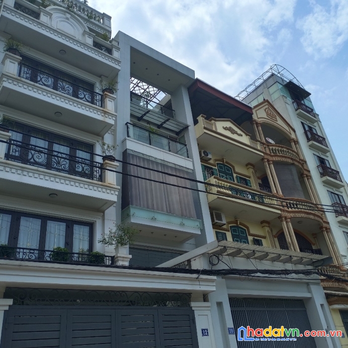 Bán nhà đức giang 45m2*4t, 4.15 tỷ nhà đẹp phân lô, ô tô tránh.