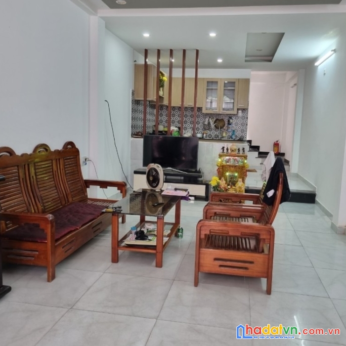 Bán nhà 2 tầng kiệt 408 hoàng diệu thông ra nhiều đường