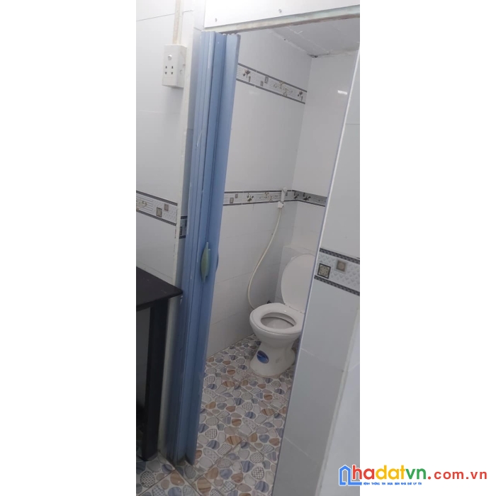 Chỉ hơn 1 tỷ có ngay nhà shr hẻm 3 gác ngã tư hàng xanh 3 lầu 3pn cho thuê 8tr