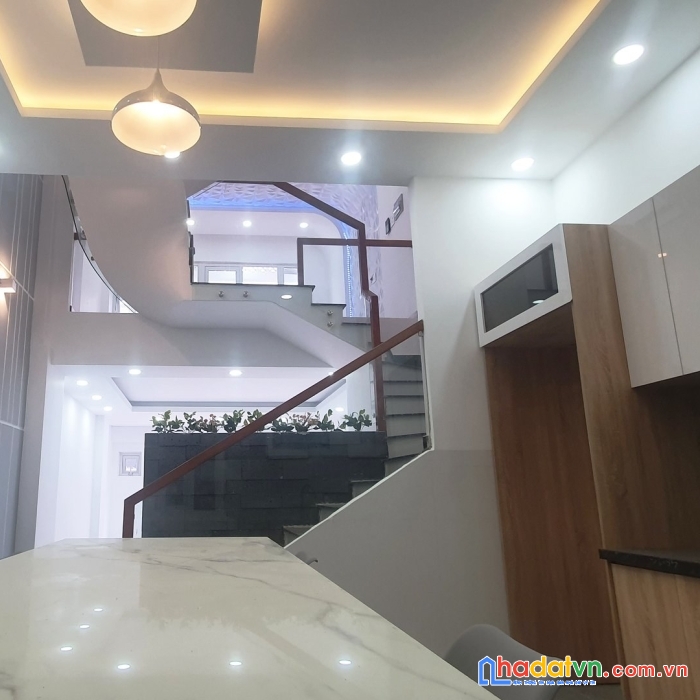 Nhà đẹp mới lê đức thọ 68m2 chỉ 5tỷ8, oto, 4tầng 4pn 6wc