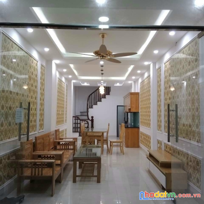 Bán nhà tố hữu- phân lô – ô tô -  dt 49m2, 4 tầng, giá bán 5,1 tỷ. ( tl) 0976443383