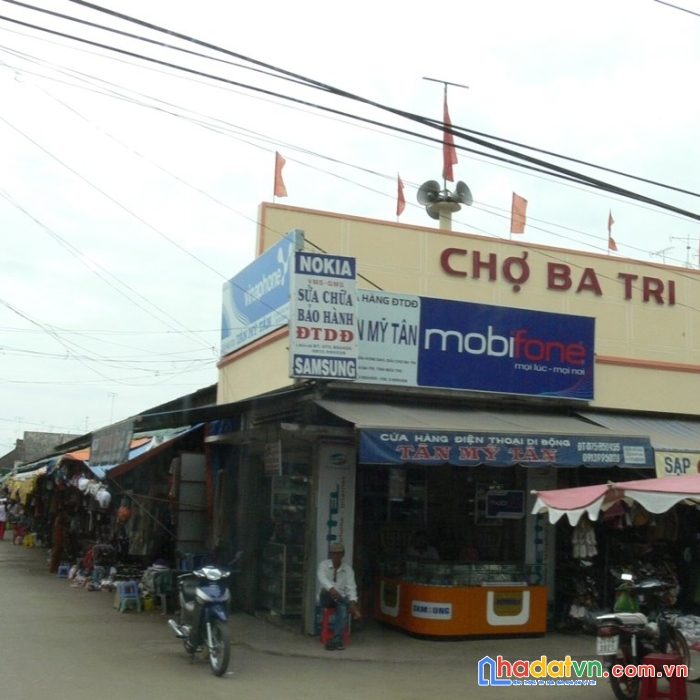 Chính chủ cần bán căn nhà tâm huyết ngay tại trung tâm chợ ba tri    lh :  0582645430