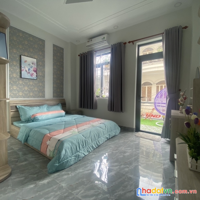 Nhà đẹp, nguyễn văn đậu, 4 x 11m, 2 lầu, 6 tỷ 500 bớt, bình thạnh