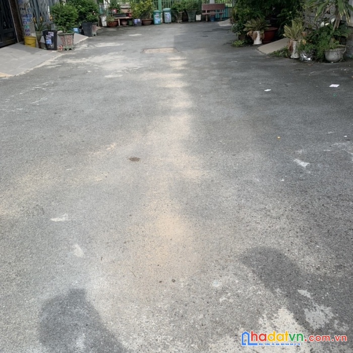 Nhà 3 tầng(lầu) cực đẹp,sang trọng,ô tô đổ  cửa an phú đông ,quận 12