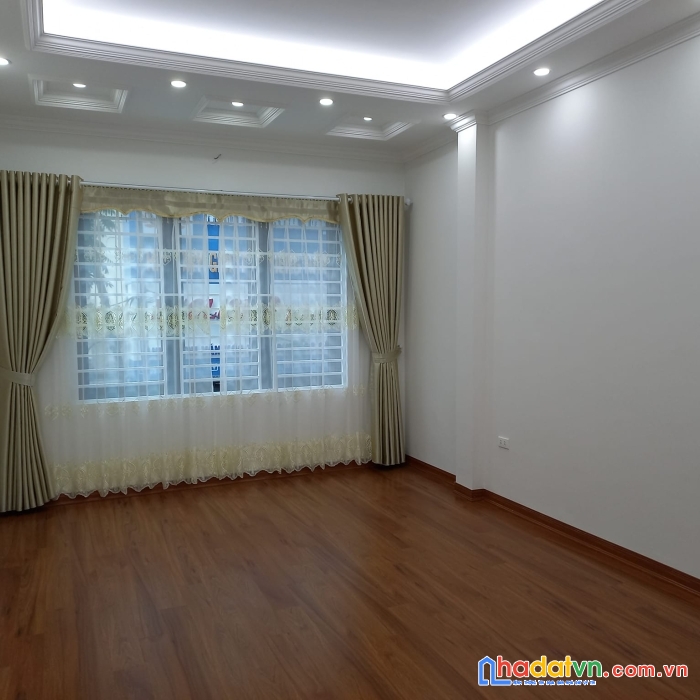 Nhà phố nguyễn khả trạc, cầu giấy: 52m2, 6 tầng, mt 3,8m. giá: 16,5 tỷ.