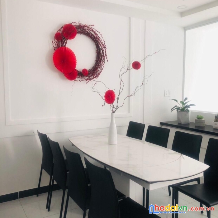 Cần bán gâp nhà 5 tầng 47m2 huỳnh văn bánh, phú nhuận, đầy đủ tiện nghi,giá rẻ chỉ 8.5 tỷ (thương