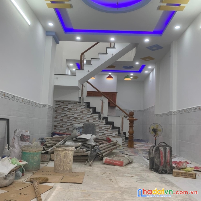 Bán nhà mới đẹp ngay ngã tư 4 xã, bình tân, 43m2 giá 4,25 tỷ.