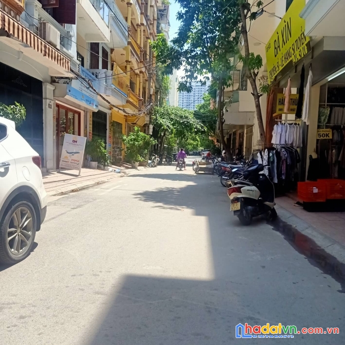 Trần quốc hoàn – phân lô, ngõ thông ô tô, dt 50m2, mt 5.5m, giá 11.6 tỷ