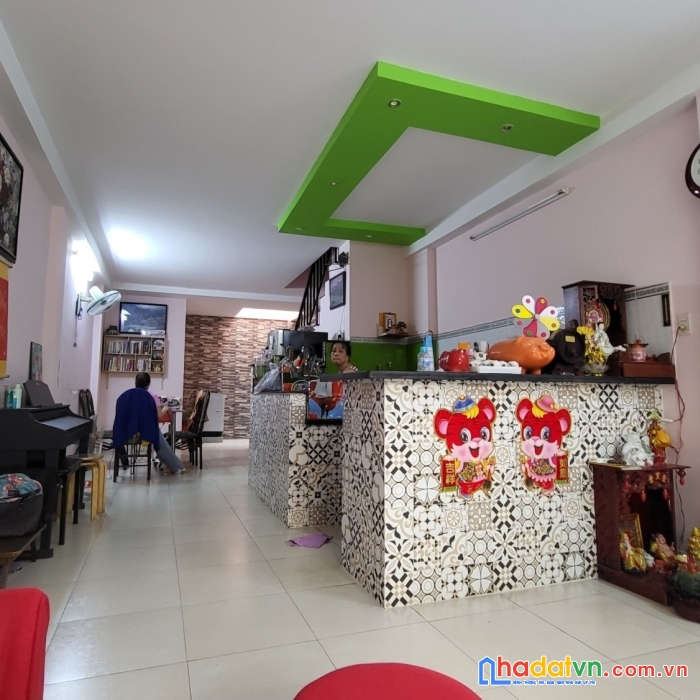 Bán nhà hẻm cách mạng tháng tám, tân bình, 64m2, 2 tầng, 6 tỷ 4