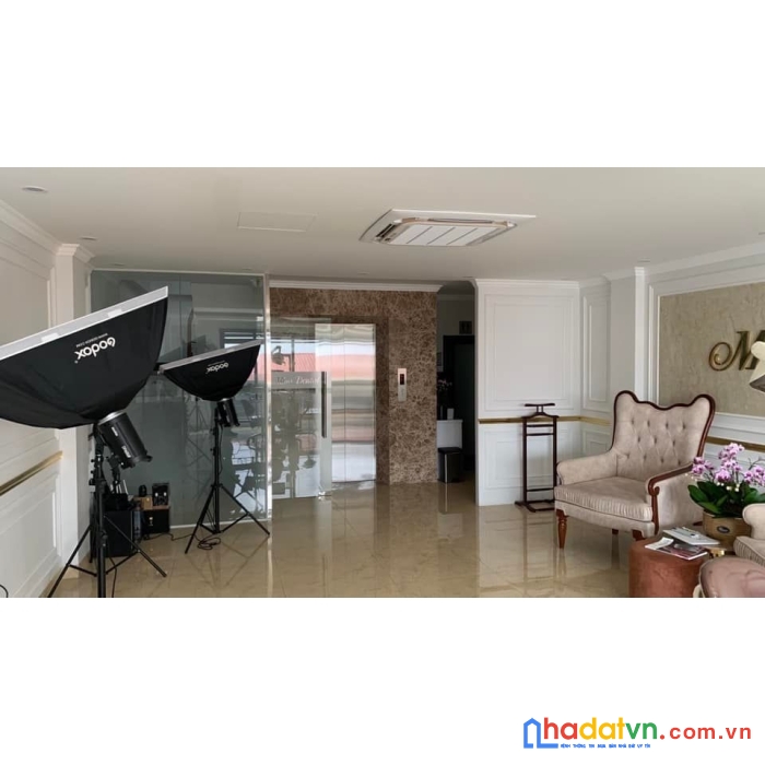 Bán nhà phân lô huỳnh thúc kháng kinh doanh đỉnh 7 tầng building 65m2 giá 19.8 tỷ
