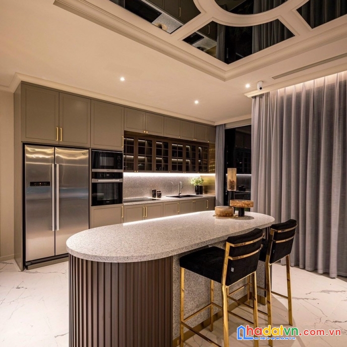 Cần bán căn hộ ngay tại trung tâm quận 1 giá chỉ 2,5 tỷ. liên hệ 0822963066 em vinh