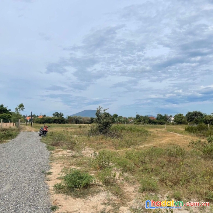 Chính chủ cần tiền bán đất ninh xuân ninh hoà siêu đẹp bằng phằng