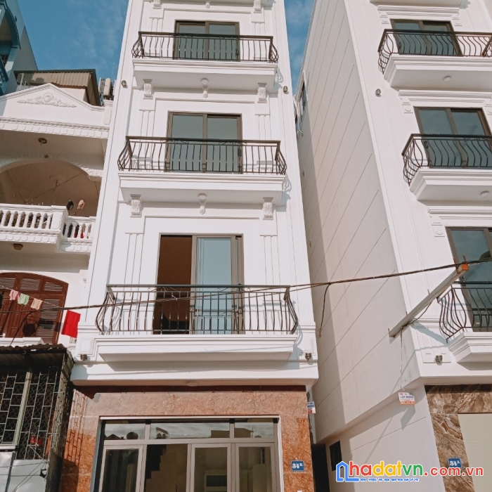 Chính chủ cho thuê nhà tại ngõ 272 khu chợ , thị trấn văn điển , thanh trì dt30m2x5 tầng giá