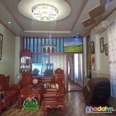 Nhà 1 trệt 1 lầu, 98m2 shr thổ cư 100%, lo góc 2 mặt tiền hẻm, đường 2 xe hơi