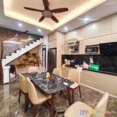Hiếm, đẹp, bán nhà phố nguyễn sơn, 40m, 5 tầng, ô tô đỗ cửa, giá hơn 4 tỷ