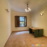 Mặt ngõ láng hạ, kinh doanh, bán đất tặng nhà, 43m2, 3 tầng, 3.8m mt, 5.7 tỷ