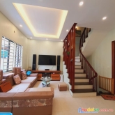 Bán gấp 45m nhà phố yêu hòa, cầu giấy, 4t, 4.5mmt, gần phố. giá chỉ 4.98 tỷ.