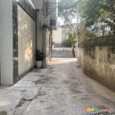 Quan nhân – nhà mới đẹp – ngõ nông rộng – gara ô tô – tặng toàn bộ nội thất.