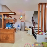 Bán nhà ngõ 67 thái thịnh- nhà đẹp - lô góc - ô tô nhỏ đỗ cửa.